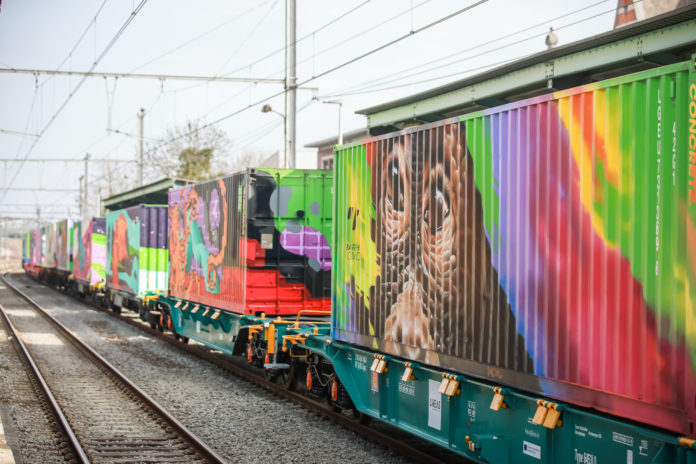 Kleurrijke trein