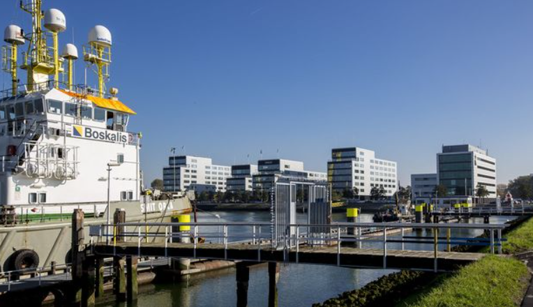 Boskalis aan groene walstroom