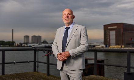 Nu doorpakken, zegt wethouder Simons