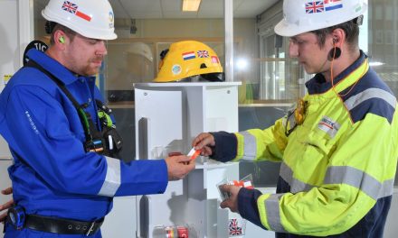 Shell introduceert taalstickers