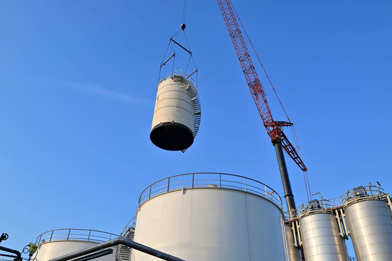 Groot transport bij Shell Pernis