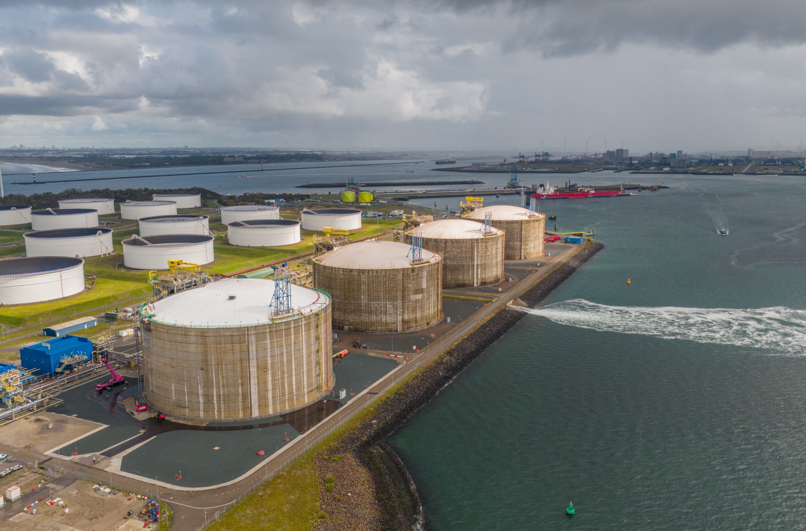 Gate terminal neemt vierde opslagtank in bedrijf